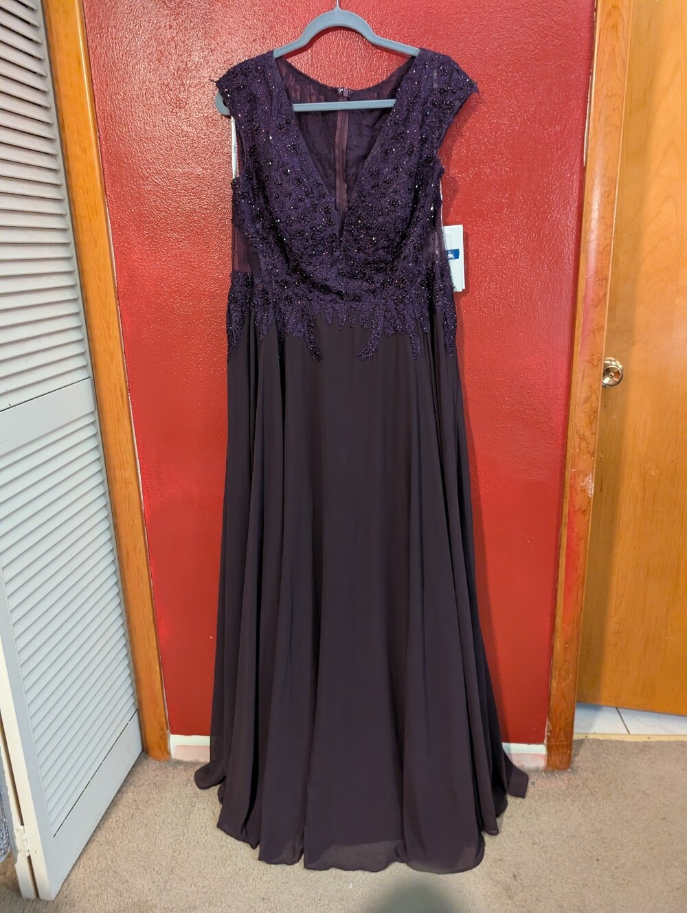 Mac Duggal 20264 sz 14 - Picture 3 of 7